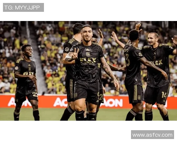 休斯顿迪纳摩对阵洛杉矶球队的精彩赛事回顾与分析